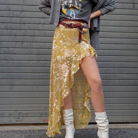 FULL SET🌸For love and lemons cosmo TOP & SKIRT - Picture 3 of 11